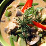 Savor Quick & Spicy Thai Green Curry: Aromatic Delight
