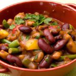 Hearty Veggie & Bean Chili: A Flavorful Meatless Classic
