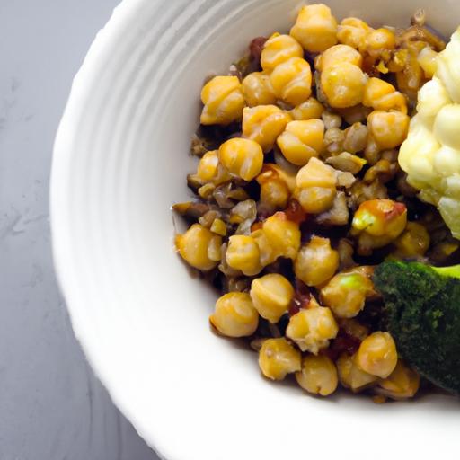 Nourish Naturally: Roasted cauliflower & Chickpea Bowl Bliss