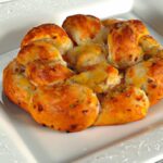 Pull-Apart Pizza Bread: A Cheesy Twist on Snack Time